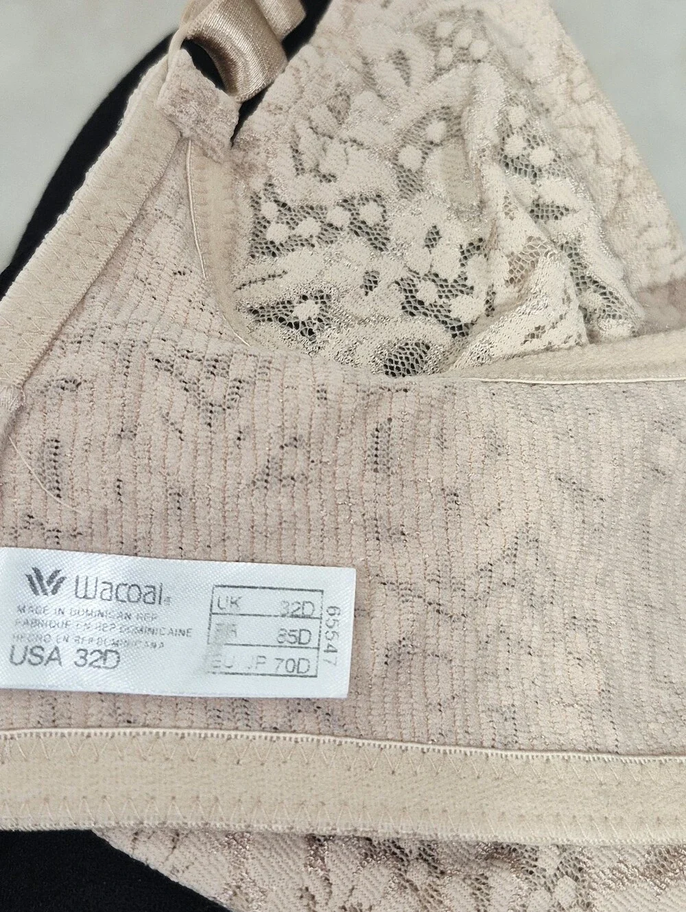 32D Wacoal 65547 Full Figure Halo Lace Underwire Bra Beige‎